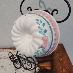 Vtg Ceramic Jello Bundt Mold White Pink Blue Green Hand Painted Italy Wall Decor